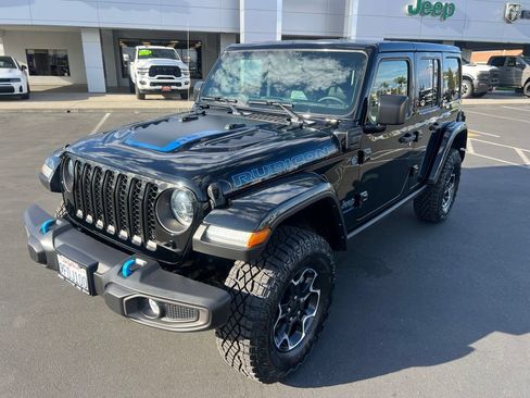 Used 2023 Jeep Wrangler Unlimited Rubicon 4xe w/ Cold Weather Group AWD/4WD image 4