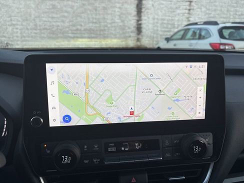 Used 2025 Toyota Grand Highlander AWD image 18