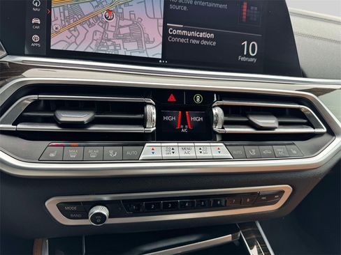 Used 2023 BMW X5 xDrive40i w/ Premium Package image 14