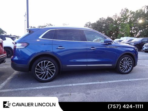 Used 2020 Lincoln Nautilus Reserve AWD/4WD image 3