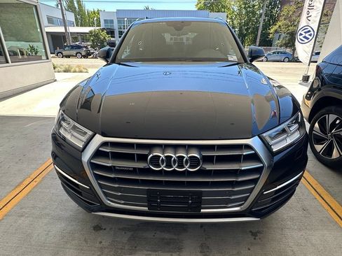 Used 2018 Audi Q5 2.0T Premium Plus w/ Premium Plus Package AWD/4WD image 2