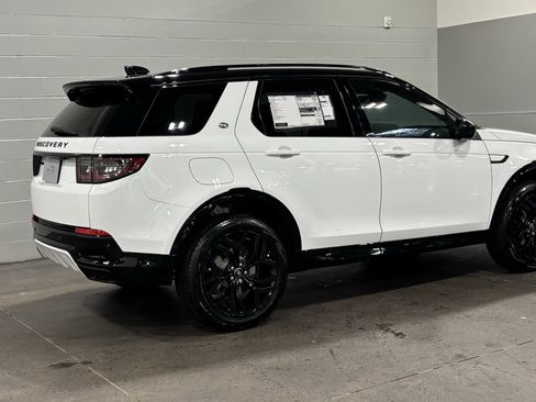 New 2026 Land Rover Discovery Sport Landmark AWD/4WD image 2
