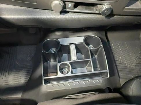 Used 2013 GMC Sierra 1500 SLE w/ Power Tech Package image 31