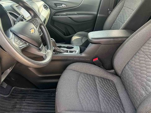 Used 2020 Chevrolet Equinox LT image 13