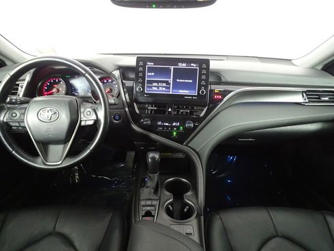 Used 2021 Toyota Camry XSE image 23