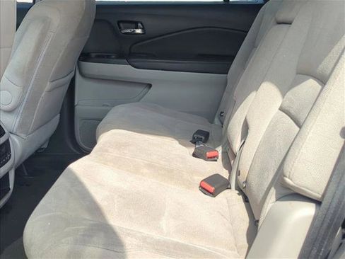 Used 2020 Honda Pilot EX image 16
