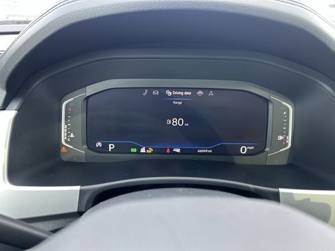 Used 2021 Volkswagen Atlas Cross Sport SEL R-Line image 11