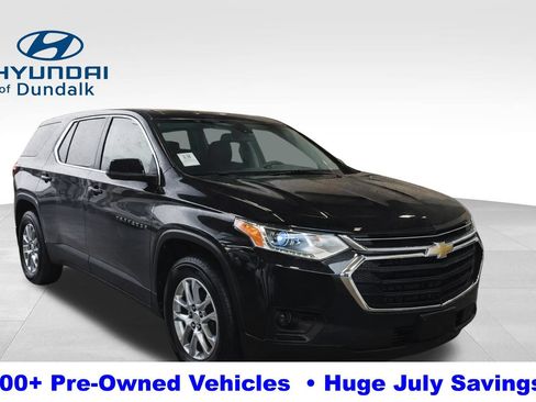 Used 2021 Chevrolet Traverse LS AWD/4WD image 3