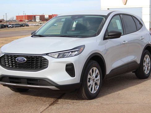 New 2026 Ford Escape Active w/ Tech Pack #1 FWD image 5