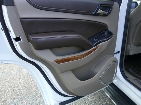 Used 2016 Chevrolet Tahoe LTZ AWD/4WD image 42