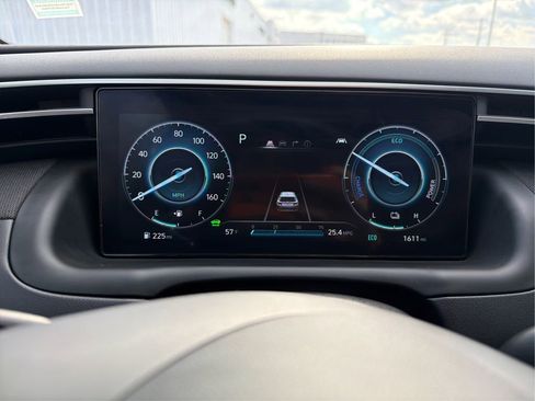 Certified 2024 Hyundai Tucson Limited image 17