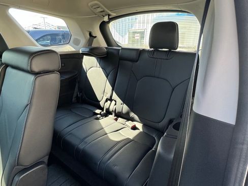 Used 2023 Honda Pilot Elite image 18