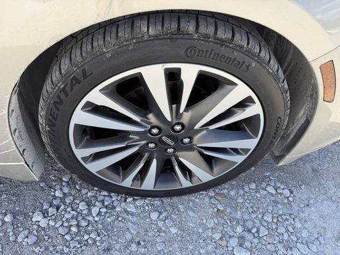 Used 2017 Lincoln MKZ Reserve w/ Climate Package FWD image 12
