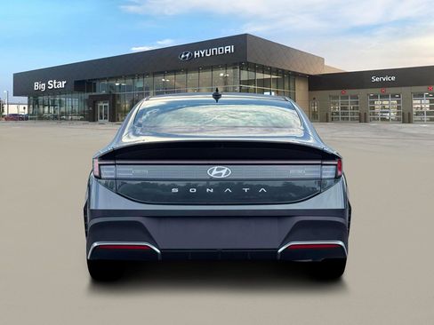 New 2026 Hyundai Sonata SE FWD image 6