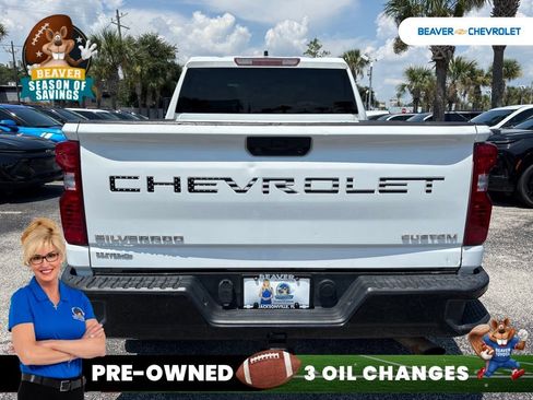 Used 2022 Chevrolet Silverado 2500 Custom w/ Custom Value Package AWD/4WD image 6