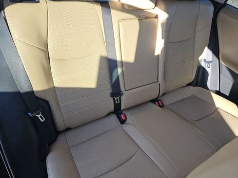 Used 2023 Toyota RAV4 Limited image 27