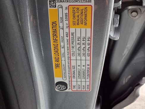 Used 2024 Chevrolet Equinox LT FWD image 33