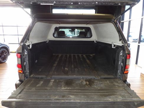 Used 2022 Nissan Frontier S image 11