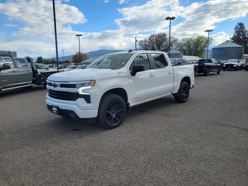 Used 2022 Chevrolet Silverado 1500 RST w/ Z71 Off-Road Package AWD/4WD image 13