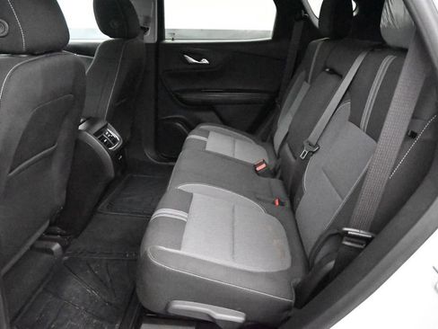 Used 2025 Chevrolet Blazer LT w/ Convenience Package FWD image 13