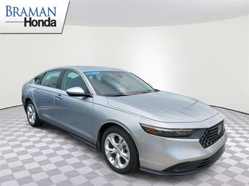 Certified 2024 Honda Accord LX image 2