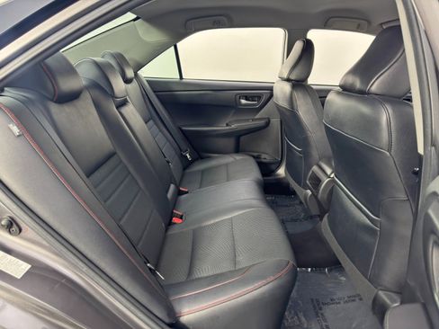 Used 2017 Toyota Camry SE image 31