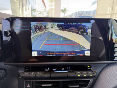 Certified 2026 Toyota Camry SE image 19