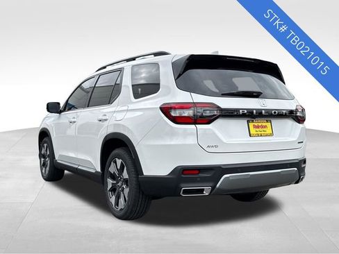 New 2026 Honda Pilot Touring image 5