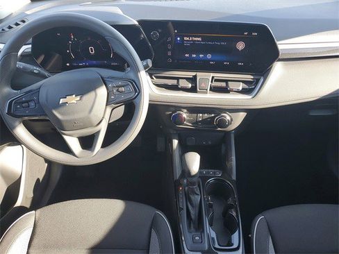 Certified 2025 Chevrolet TrailBlazer LS w/ LS Convenience Package image 11