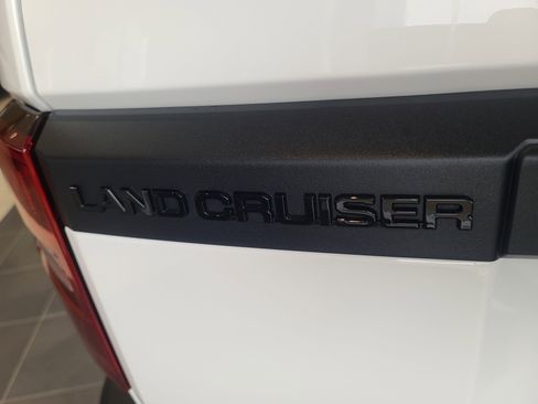 Used 2025 Toyota Land Cruiser 1958 image 11