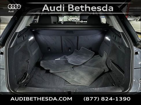Used 2023 Audi Q5 2.0T Premium w/ Convenience Package image 10