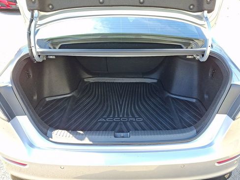 Used 2024 Honda Accord EX-L image 30