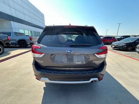 Used 2021 Subaru Forester Touring w/ Popular Package #2 AWD/4WD image 3