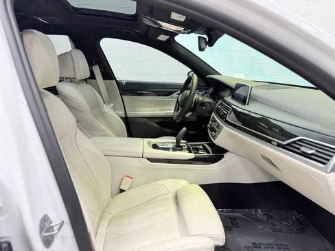 Used 2022 BMW 750i xDrive 750i xDrive w/ Executive Package image 46