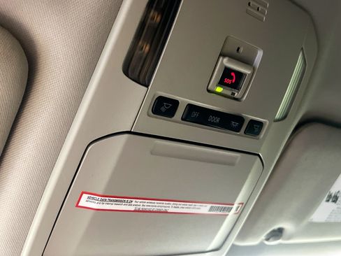 Used 2023 Toyota Highlander LE FWD image 22