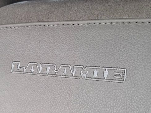 Used 2025 RAM 1500 Laramie AWD/4WD image 10