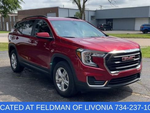 Certified 2024 GMC Terrain SLE w/ Driver Convenience Package FWD image 2