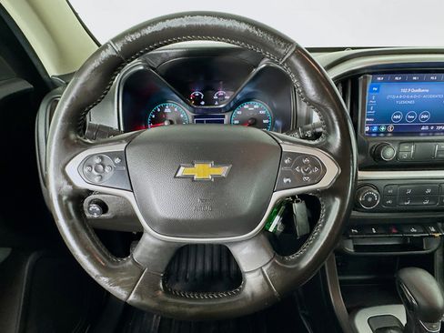 Used 2022 Chevrolet Colorado LT w/ Fleet Safety Package image 11