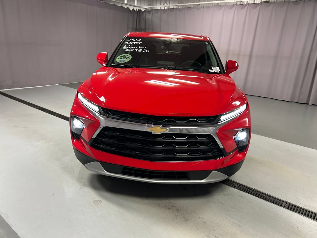 Used 2023 Chevrolet Blazer LT FWD image 2