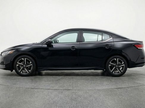 Used 2025 Nissan Sentra SV FWD image 5