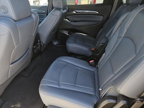 Used 2024 Buick Enclave Premium image 28