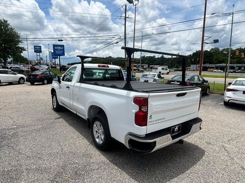 Used 2022 Chevrolet Silverado 1500 W/T RWD image 9