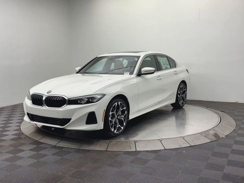 New 2026 BMW 330i xDrive Sedan w/ Premium Package AWD/4WD image 9