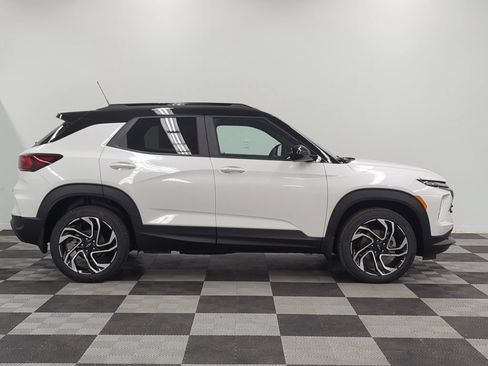 New 2026 Chevrolet TrailBlazer RS w/ Convenience Package AWD/4WD image 8