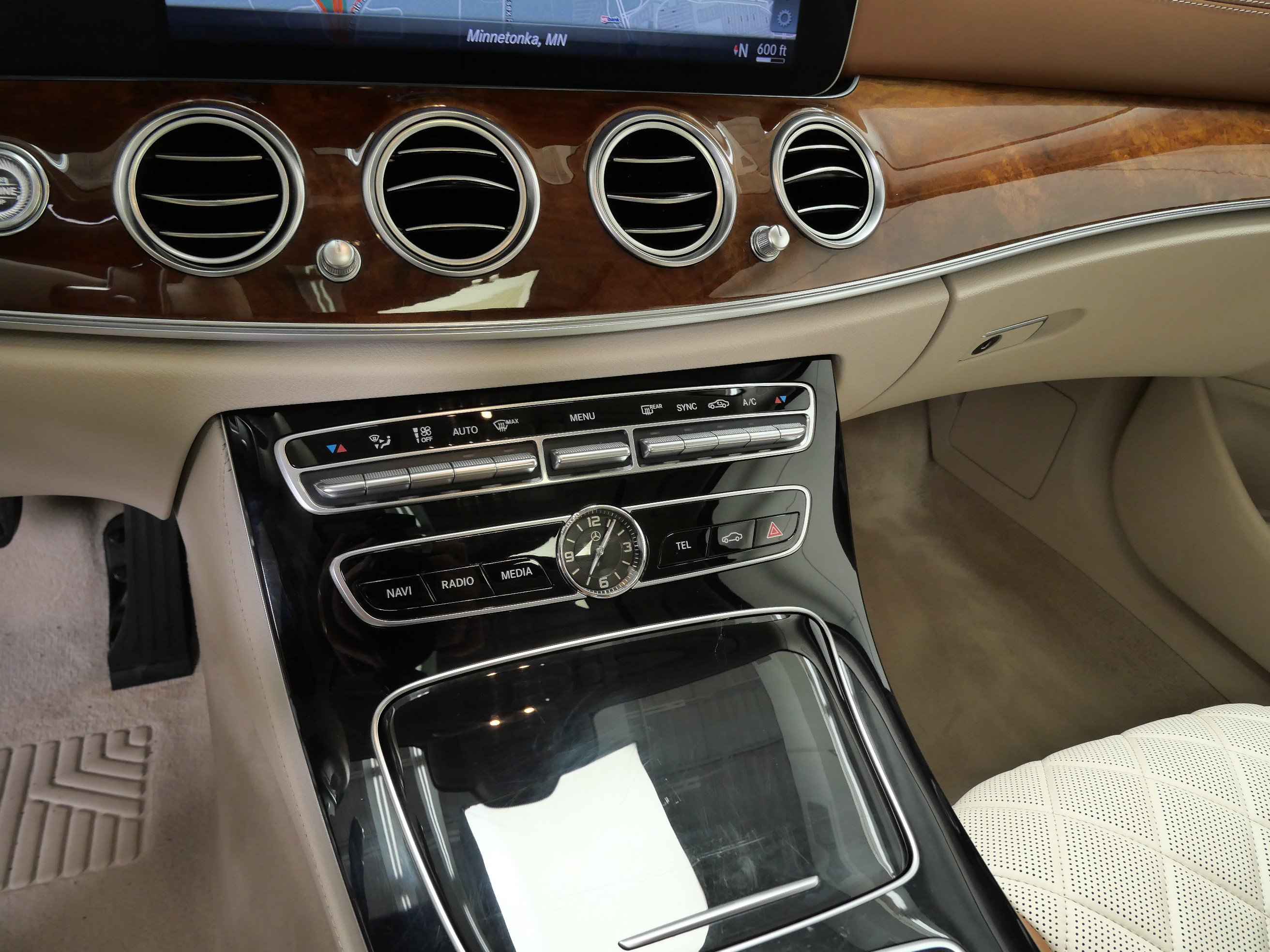 Used 2018 Mercedes-Benz E 300 image 20