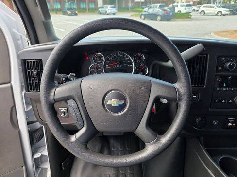 Certified 2025 Chevrolet Express 2500 w/ Driver Convenience Package RWD image 21