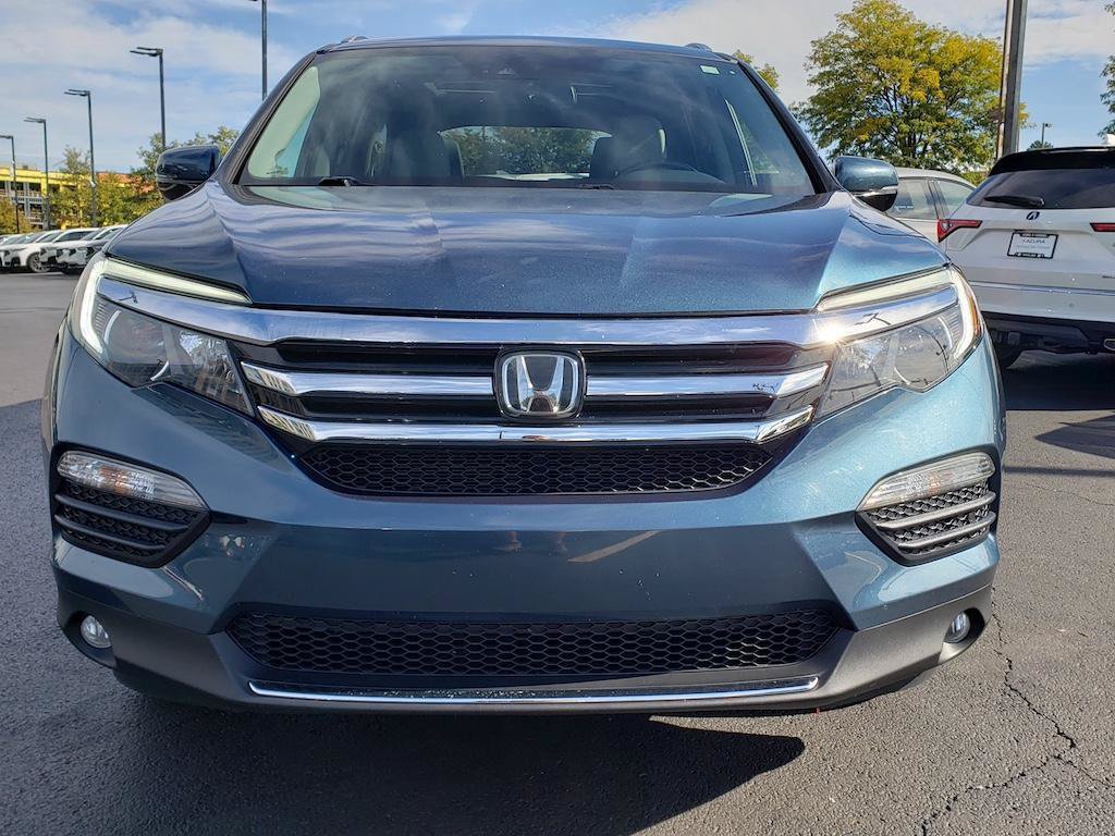 Used 2017 Honda Pilot Elite image 2