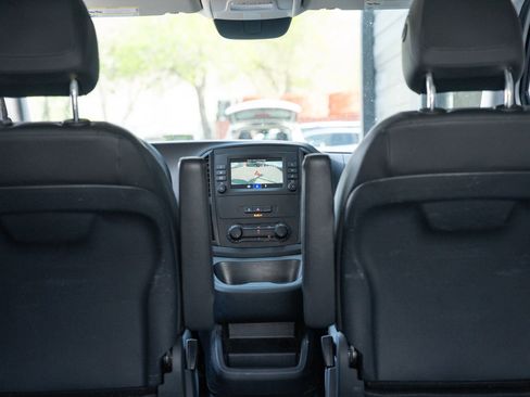 Used 2022 Mercedes-Benz Metris image 17