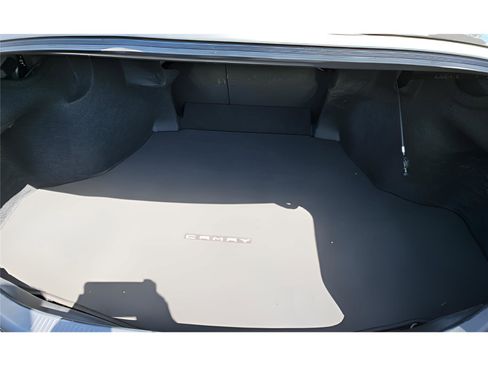 Used 2025 Toyota Camry LE w/ Convenience Package image 18