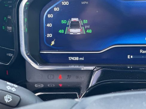 Used 2024 Chevrolet Silverado 2500 ZR2 w/ Technology Package image 24